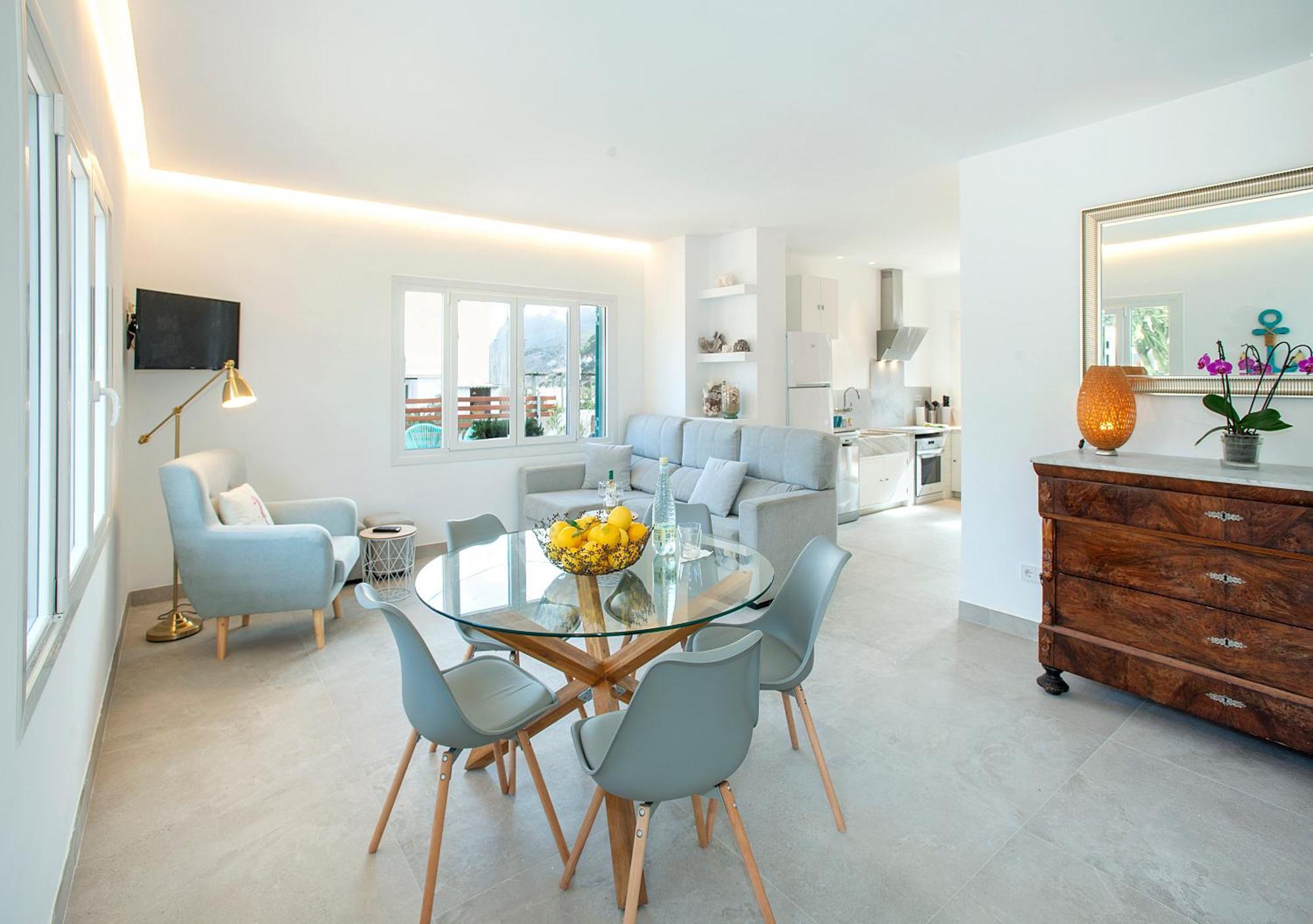 Owl Booking Villa Beach House Magdalena - 5 Min Walk To The Beach Cala de Sant Vicenc Buitenkant foto