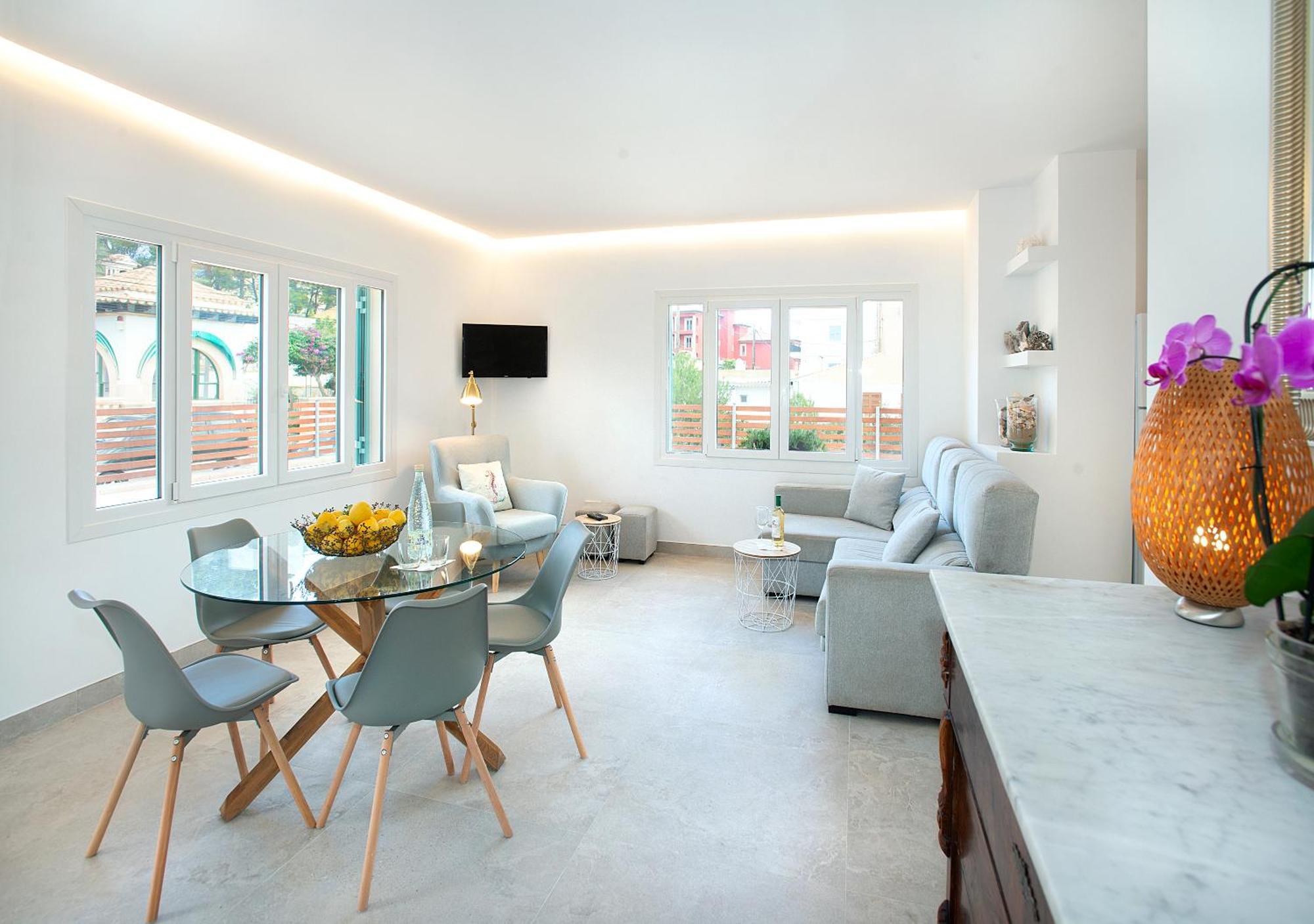 Owl Booking Villa Beach House Magdalena - 5 Min Walk To The Beach Cala de Sant Vicenc Buitenkant foto
